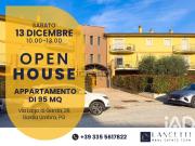 Appartamento in vendita di 95 m² in Via Lago di Garda, 28