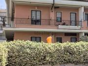 Appartamento in vendita di 95 m² in Via Oggiono