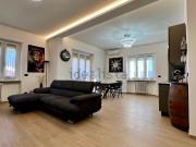 Appartamento in vendita di 96 m² in Via Umberto I°, 30