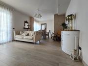 Appartamento in vendita di 97 m² in Via Carnano