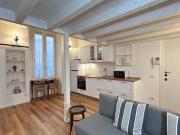 Appartamento in Via California, Milano