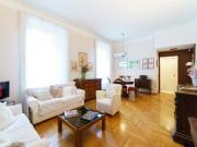 Appartamento in Viale Romagna, Milano di 123 m con 2 camere