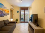 Appartamento moderno con due camere a 1 km Mare
