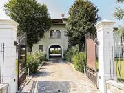 Appartamento nel verde di Roncadelle con piscina 1000m²...