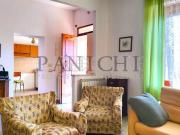 Appartamento ristrutturato al piano terra con giardino e...