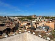 Appartamento QUADRILOCALE in affitto a Centro Storico Rm