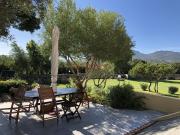 Appartamento su due piani in residence con piscina, a...