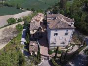 Appartamento su tre livelli 100m² Serrungarina