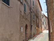 Appartamento su tre livelli con cantina, a Vetulonia GR