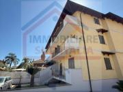 Appartamento TRILOCALE in affitto a Varcaturo Na