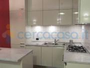 Appartamento Trilocale in affitto in Via Valtellina, Milano