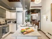 Appartamento Via Laura, 6