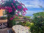 APPARTAMENTO VISTA MARE PANORAMICA CON GIARDINO E GARAGE...