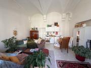 APPARTEMENT 1 PIECE AVEC JARDINET AVIGNON CENTRE VILLE