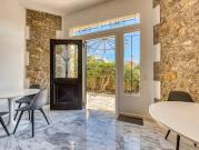 Appartement contemporain en bord de mer