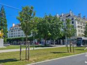 Loft 2 pièces 77 m²