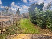 APPARTEMENT 2 PIECES AVEC JARDIN