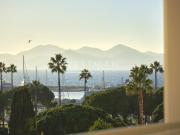 Appartement 2 pièces avec terasse vue mer Cannes Palm...