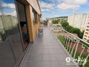 Appartement 2 pièces, grand balcon, vue degagée