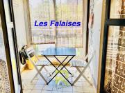 APPARTEMENT 2 PIECES REZ DE CHAUSSEE PARKING