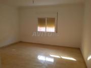 Appartement 3 chambres près du rondpoint BniMakada