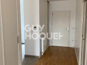 Appartement 3 pièce s de 79 m2 rez de chausée