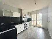 Appartement 3 pièces, 77 m² à louer à Nîmes 30000