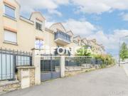 Appartement 3 pièces avec terrasse de 17 m2 situé au 1er...