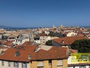 Appartement 3 pièces entièrement rénové avec terrasse et vue