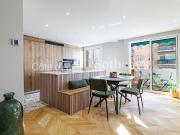 Appartement 3 pièces rénové sur le port de Nice – étage...