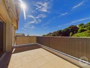 Appartement 3 pièces Terrasse Parkings Av des Plantiers...