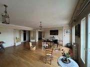 Appartement 4 pièces 140 m²