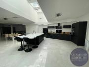 Appartement 4 pièces 366 m²