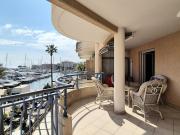 Appartement 4 Pièces avec Vue Panoramique Mer et Port