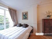 Appartement 4 pièces Paris 18 60.00m² 2000€ à louer...