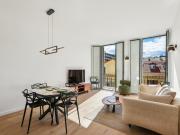 Appartement 4 pièces rénové au dernier étage avec balcon