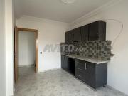 Appartement 4em étage à louer 54 m² à Temara