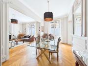 Appartement 5 pièces 181 m²