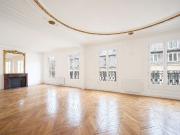 Appartement 5 pièces 196 m²