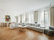 Appartement 5 pièces 196 m²