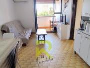 MOLE APPARTEMENT AVEC CELLIER ET PARKING