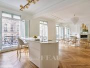 Appartement 6 pièces 221 m²