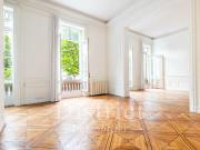 Appartement 6 pièces 232 m²