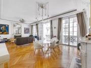 Appartement 7 pièces 212 m²