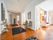 Appartement 7 pièces 242 m²