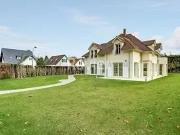 Maison 8 pièces 251 m²