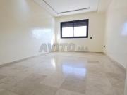 Studio neuf vide à louer à Californie