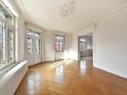 Appartement 8 pièces 215 m²
