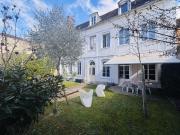 Maison 8 pièces 285 m²