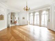Appartement 9 pièces 367 m²